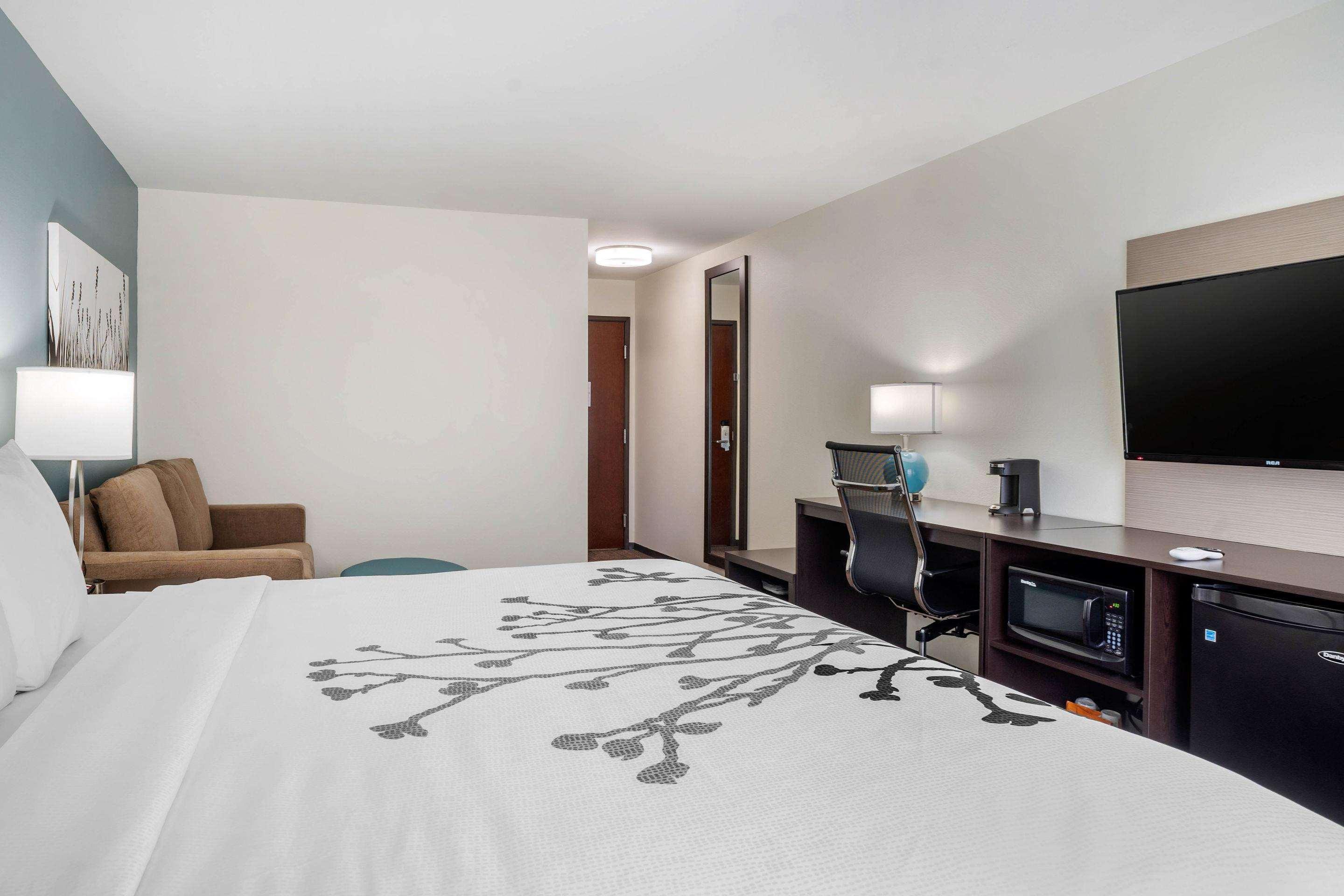 Sleep Inn & Suites Near Westchase Хюстън Екстериор снимка